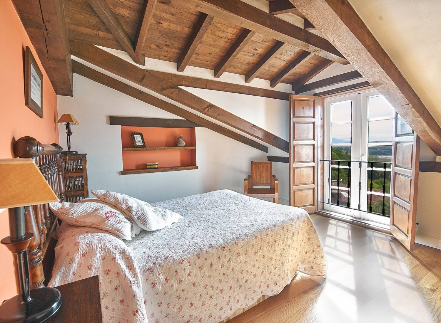 Casa rural con encanto en Comillas cerca de la playa, ideal para vacaciones en Cantabria